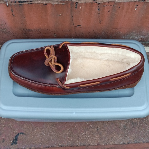 Brooks Brothers Slippers